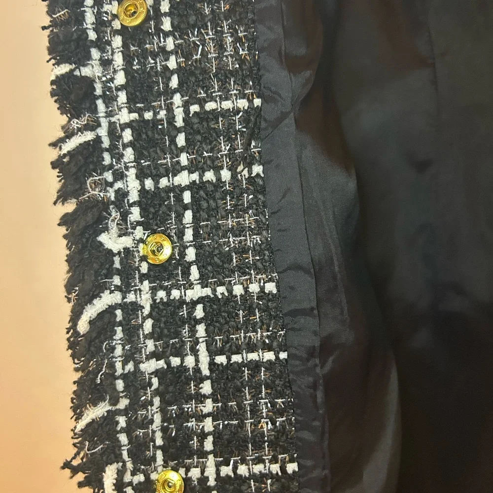 VISHAL Size Small Black and White Tweed Coat with Gold Buttons, Calf length - Picture 4 of 13